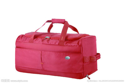 紅色旅行包設計圖 PSD分層素材解析與設計圖庫應用